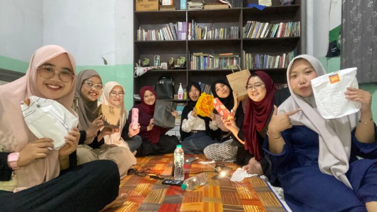 Kohati Komfuf Bagikan Takjil dan Jalin Silaturahmi di Bulan Ramadan